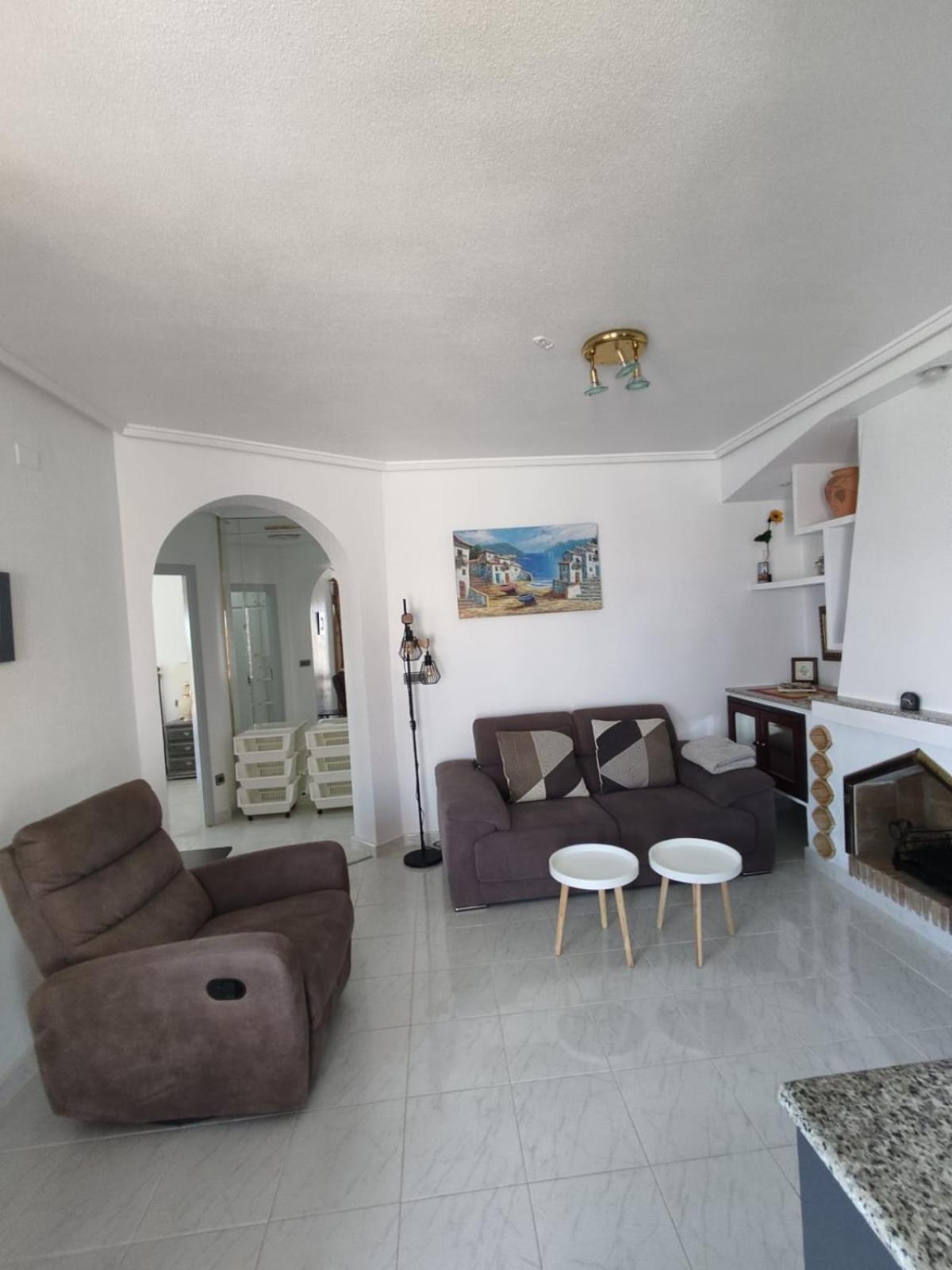 Schoenes Ruhiges Rooftop Apartment Mit Grosser Dachterrasse Torrevieja Extérieur photo